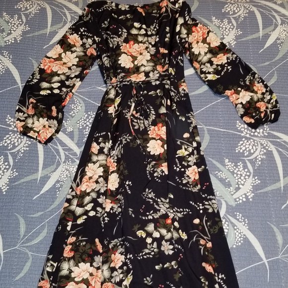 Kelsi Floral Navy Print Chiffon Wrap Maxi Dress - CUPSHE Size: Small - Picture 3 of 5